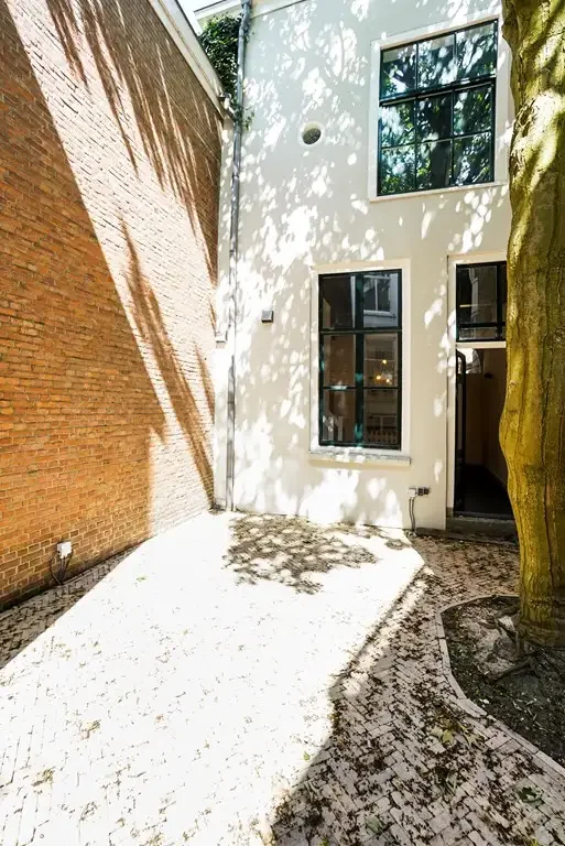 Foto van de Appartement gelegen aan de Buitenhof in Den Haag