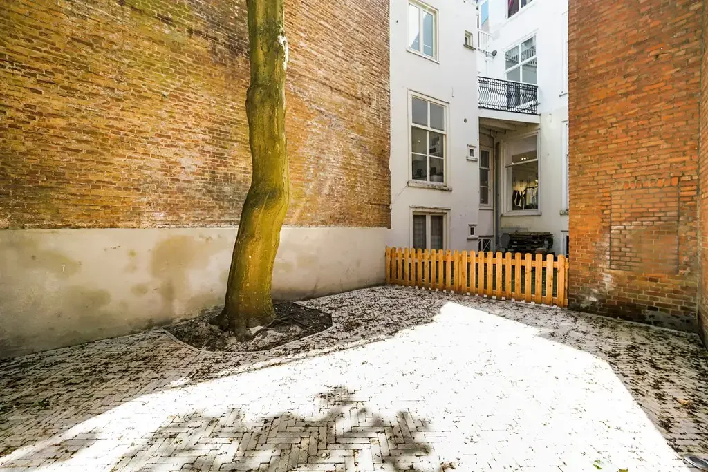 Foto van de Appartement gelegen aan de Buitenhof in Den Haag
