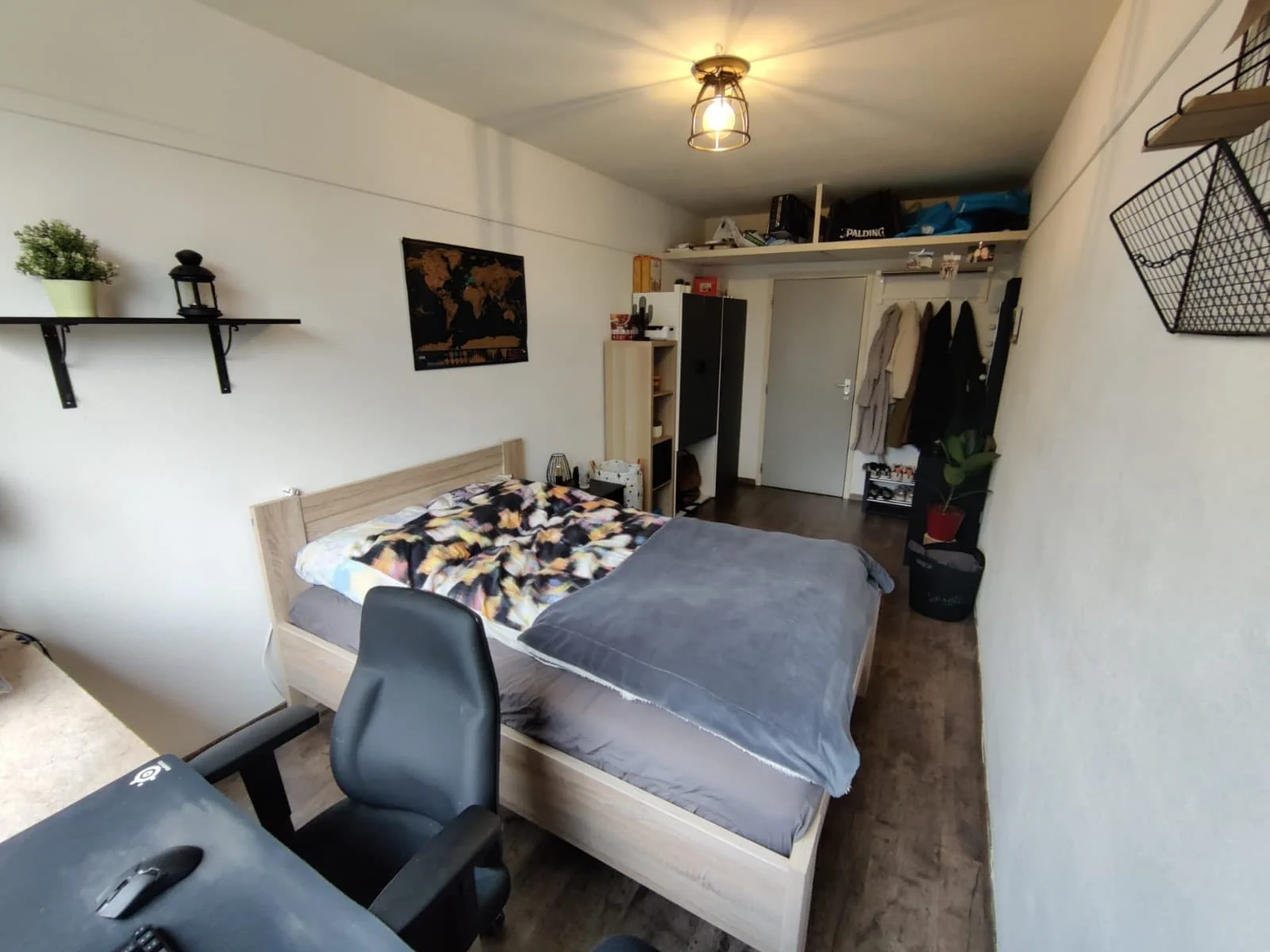 geblurde versie van de foto als achtergrond