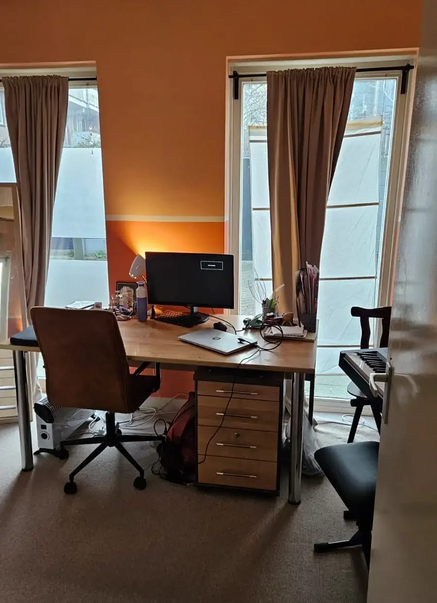 geblurde versie van de foto als achtergrond
