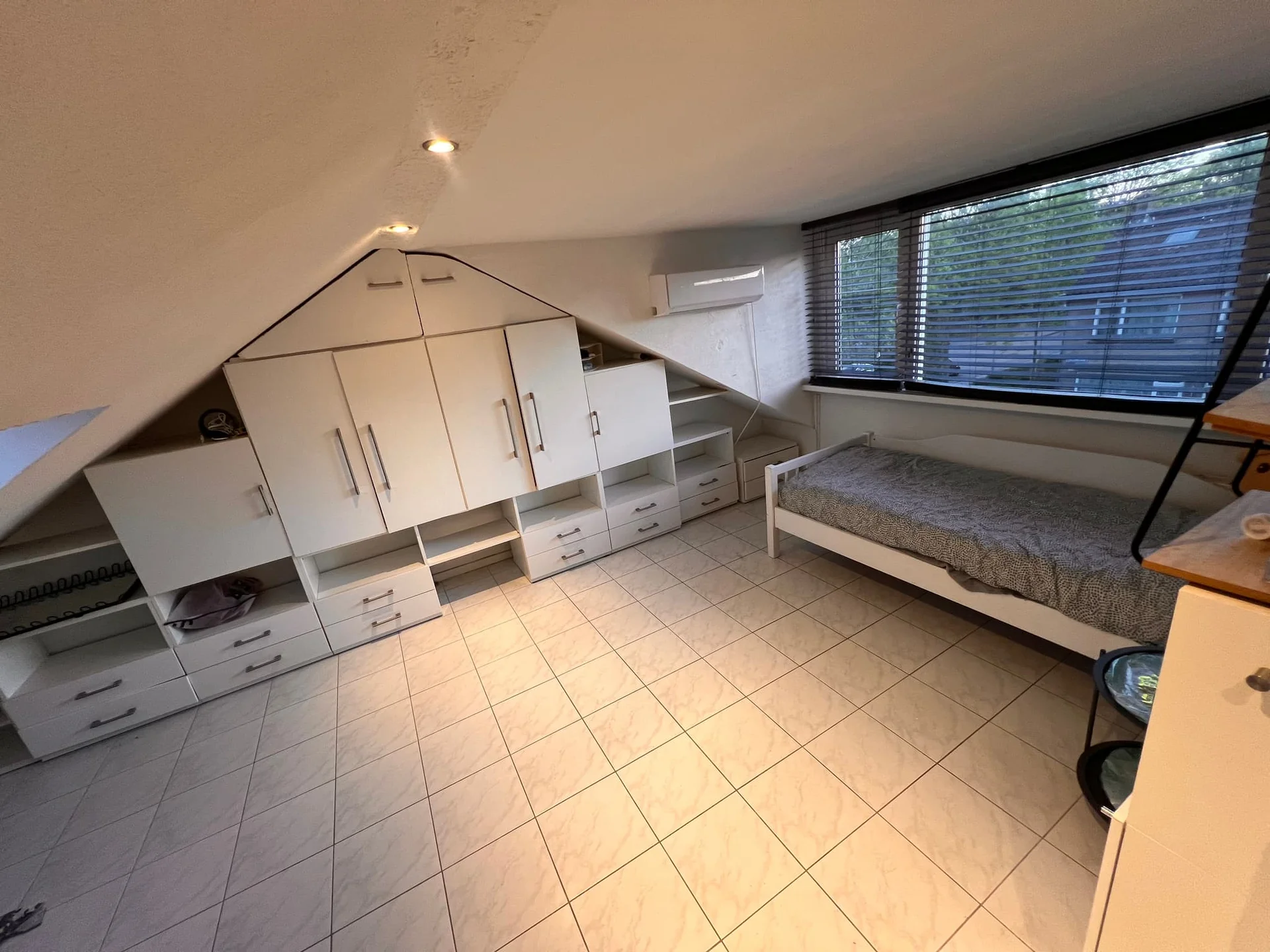 Foto van de Kamer gelegen aan de Albertistraat in Rotterdam