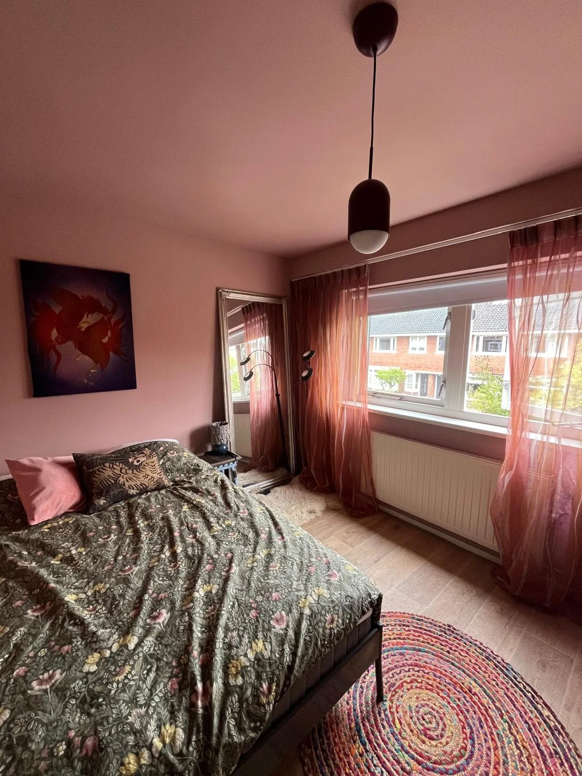 geblurde versie van de foto als achtergrond