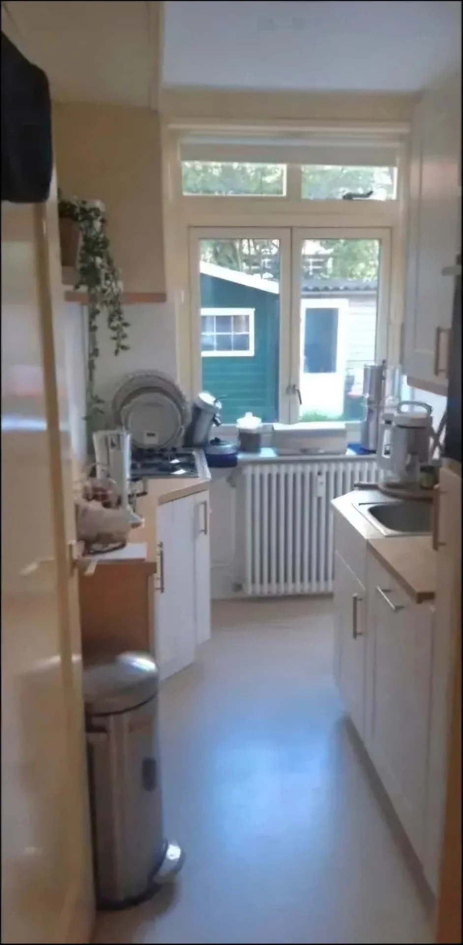 geblurde versie van de foto als achtergrond