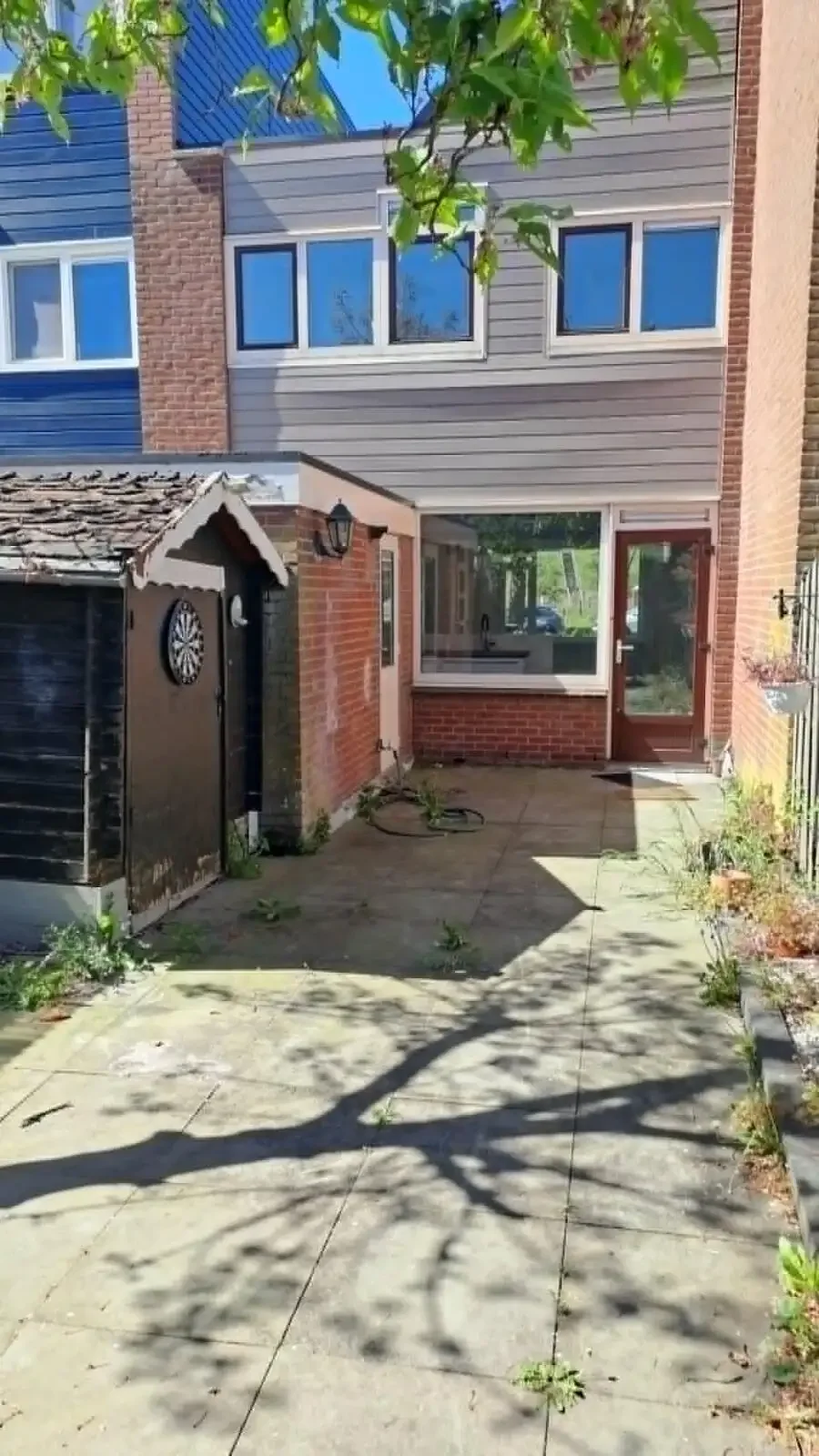 geblurde versie van de foto als achtergrond