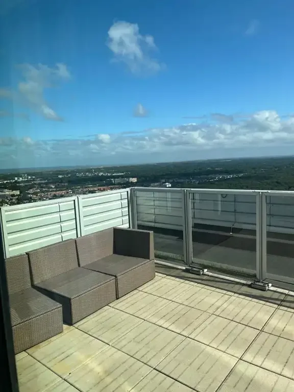Foto van de Appartement gelegen aan de Anna van Buerenplein in Den Haag