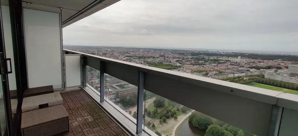 Foto van de Appartement gelegen aan de Anna van Buerenplein in Den Haag
