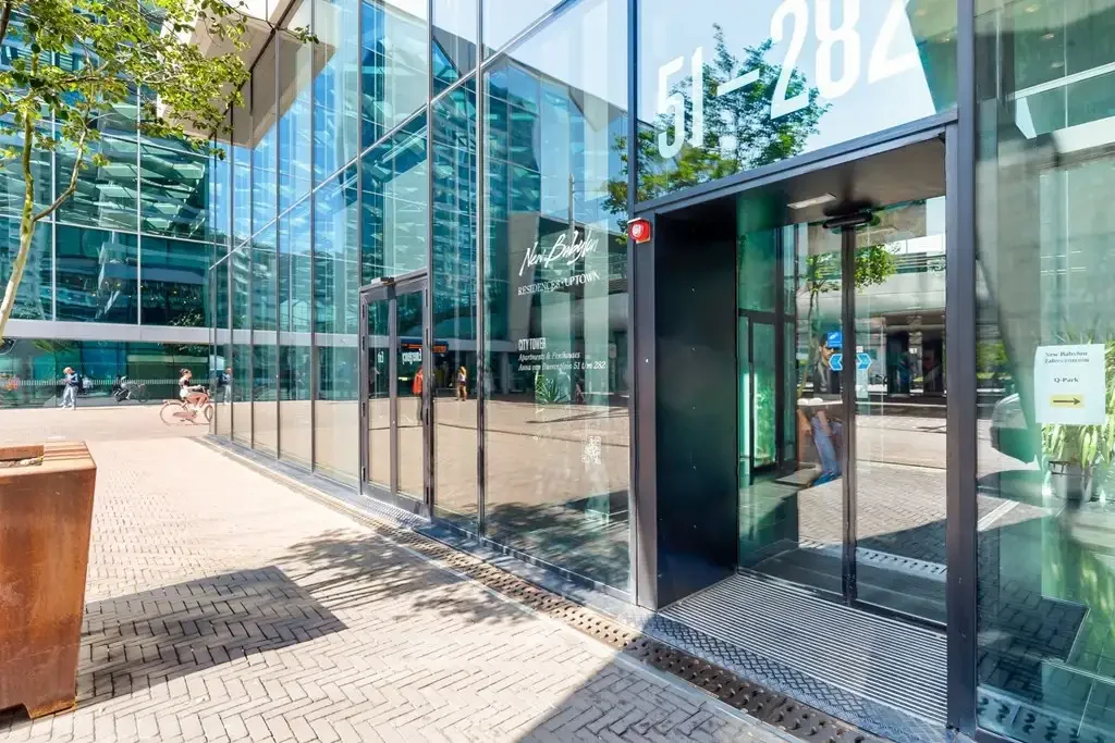 Foto van de Appartement gelegen aan de Anna van Buerenplein in Den Haag