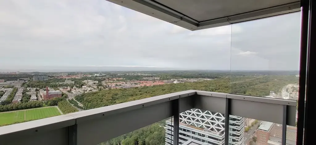 Foto van de Appartement gelegen aan de Anna van Buerenplein in Den Haag