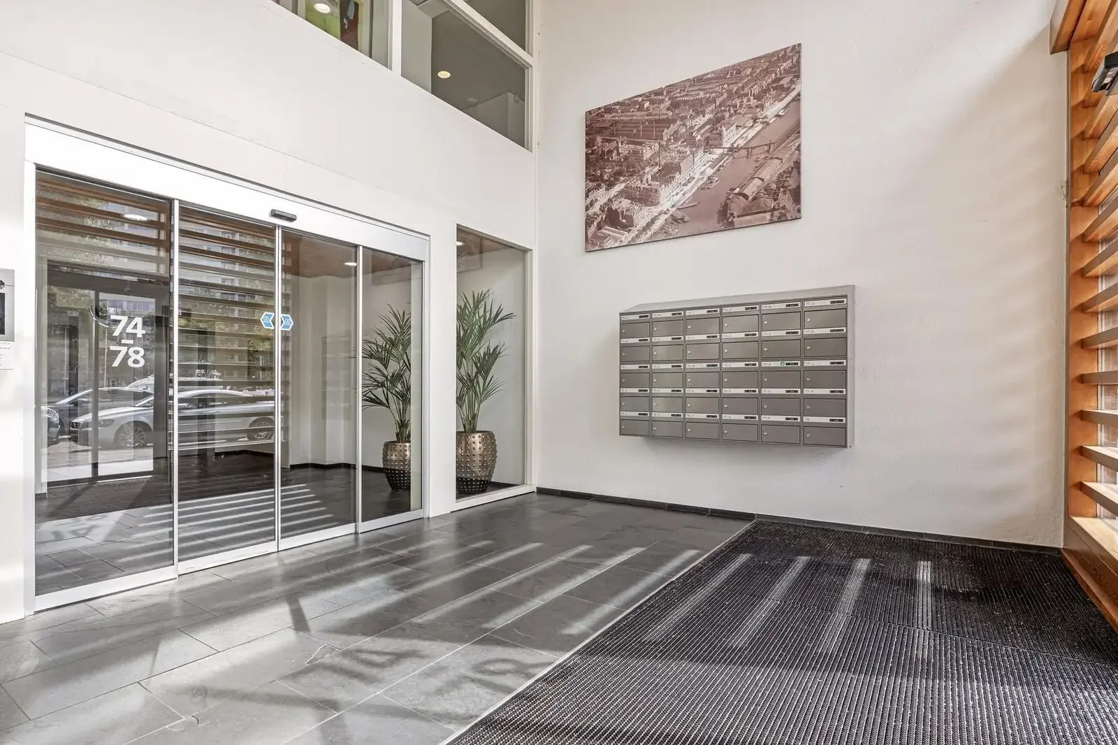 Foto van de Appartement gelegen aan de Gustav Mahlerlaan in Amsterdam