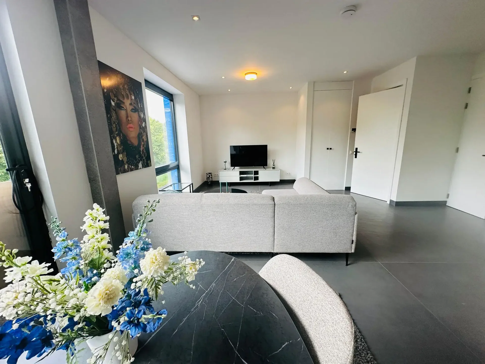 Foto van de Appartement gelegen aan de Hoofdweg in Hoofddorp
