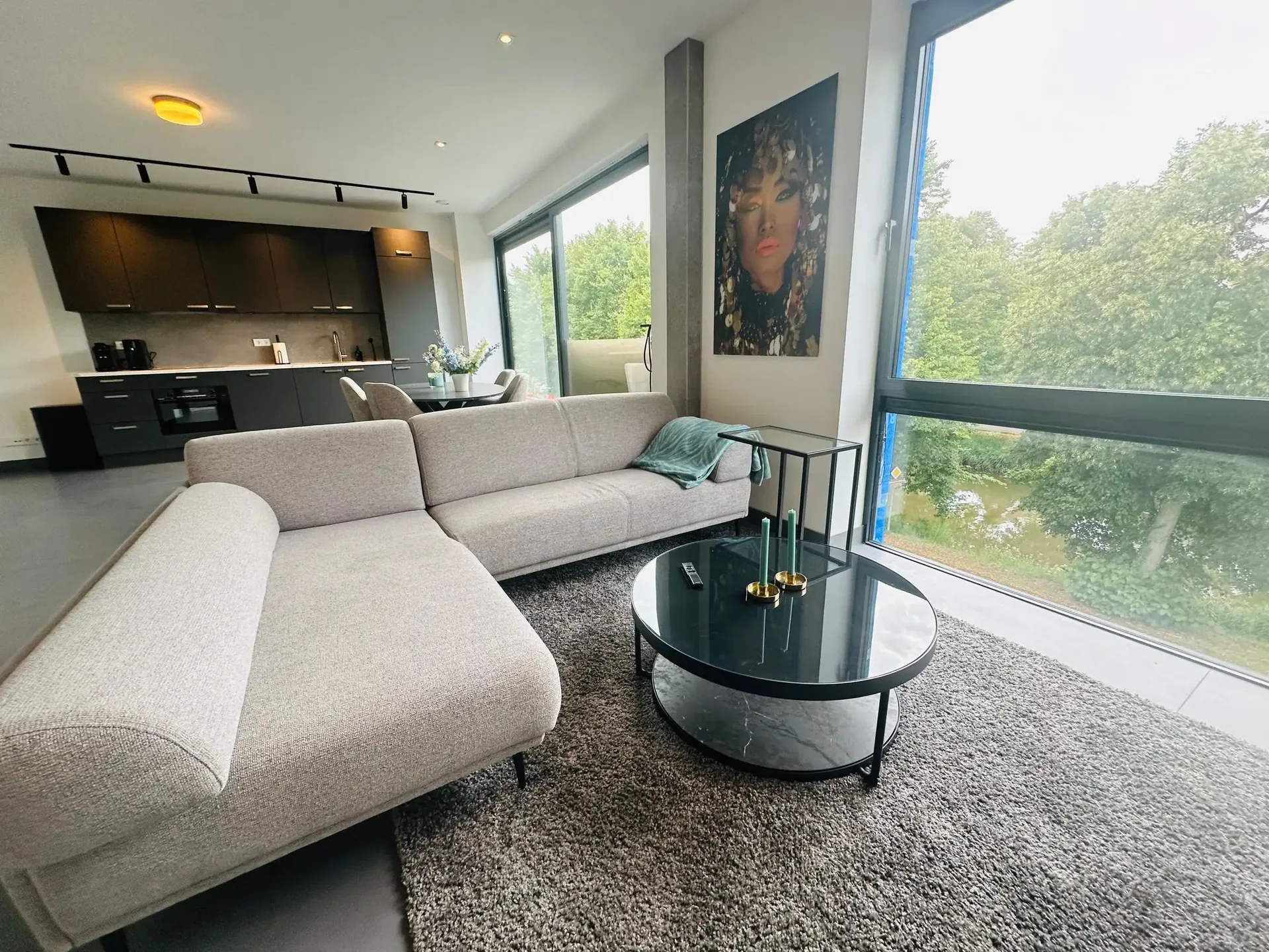 Foto van de Appartement gelegen aan de Hoofdweg in Hoofddorp