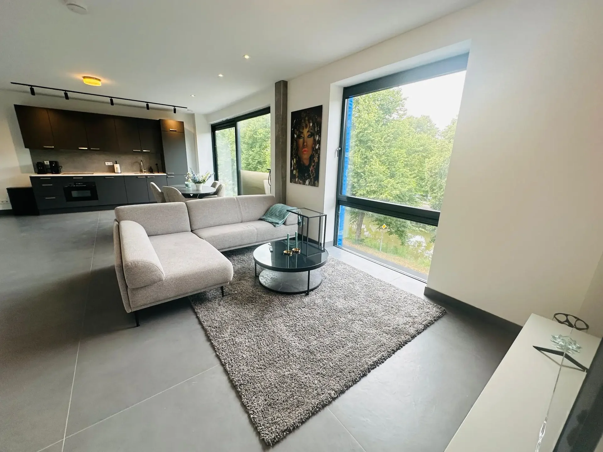 Foto van de Appartement gelegen aan de Hoofdweg in Hoofddorp