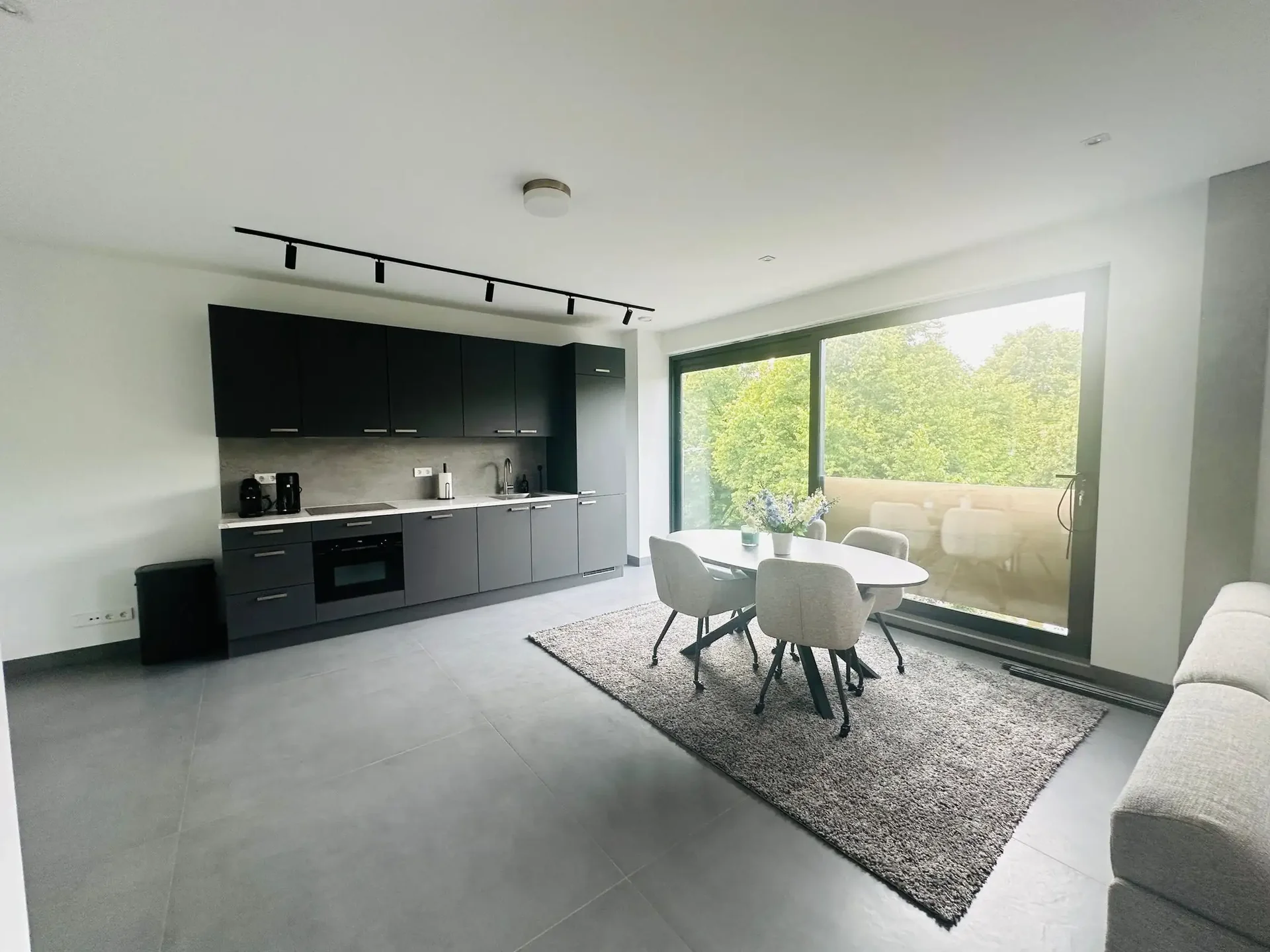 Foto van de Appartement gelegen aan de Hoofdweg in Hoofddorp