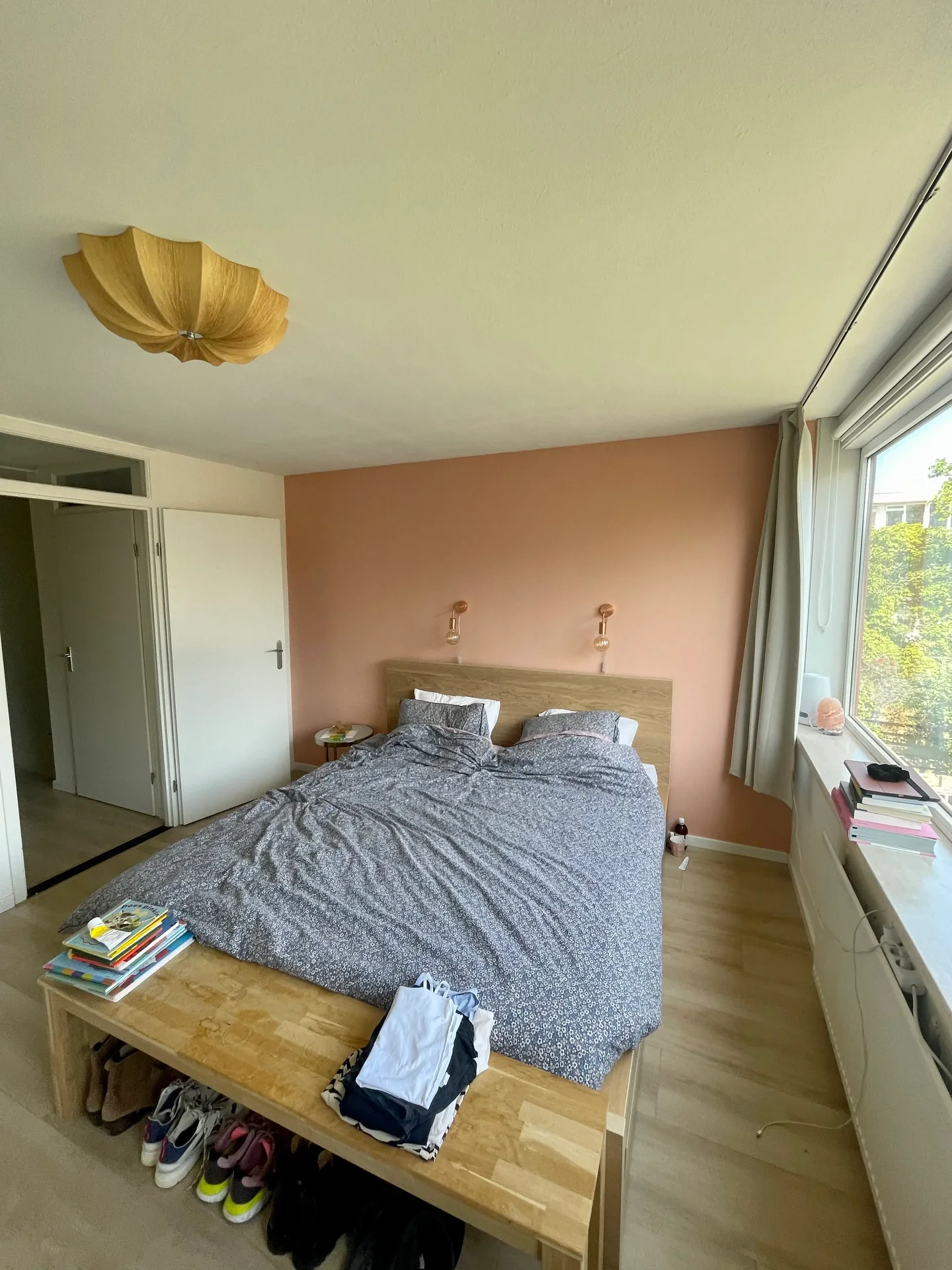 geblurde versie van de foto als achtergrond