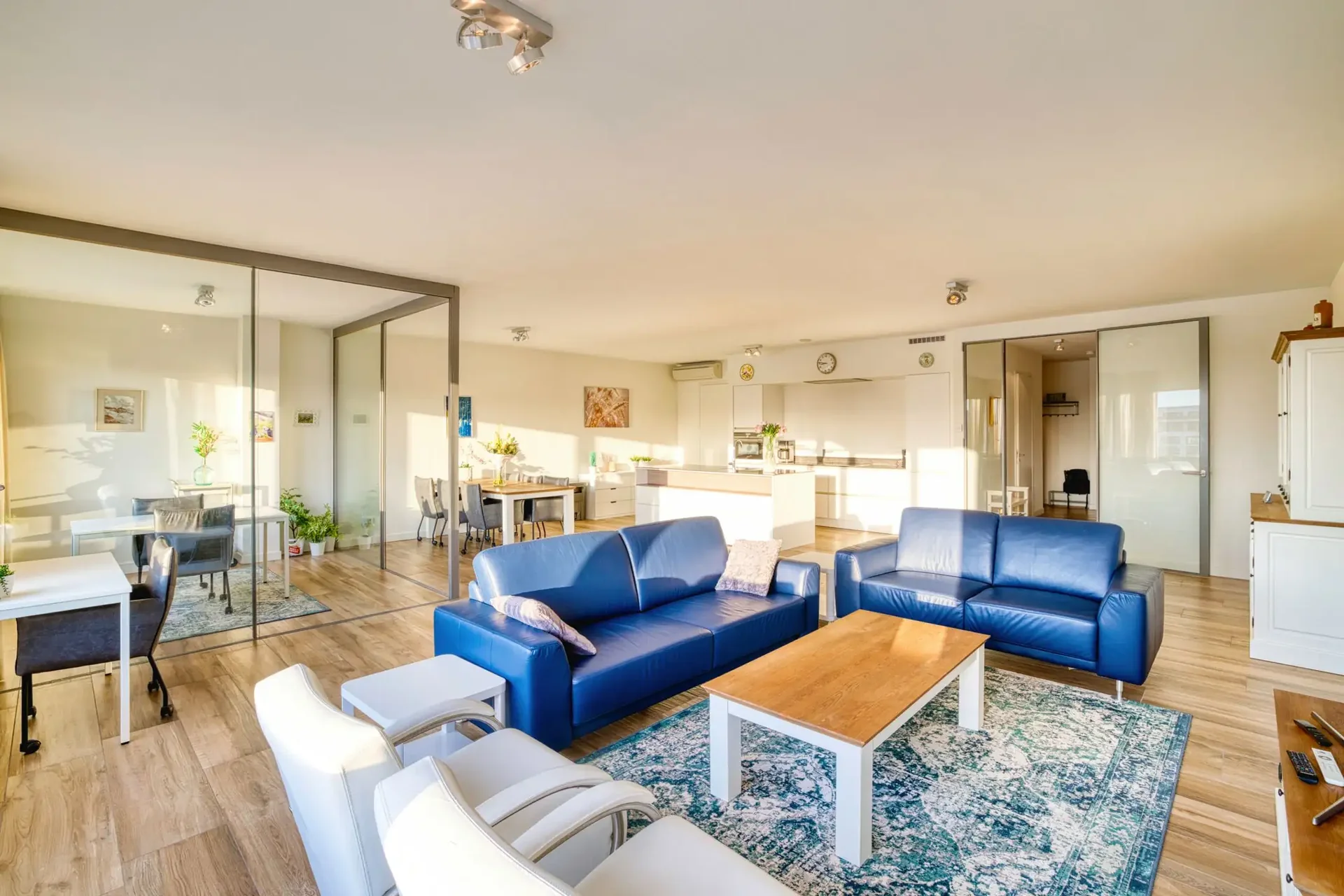 Foto van de Appartement gelegen aan de Dr. Lelykade in Den Haag