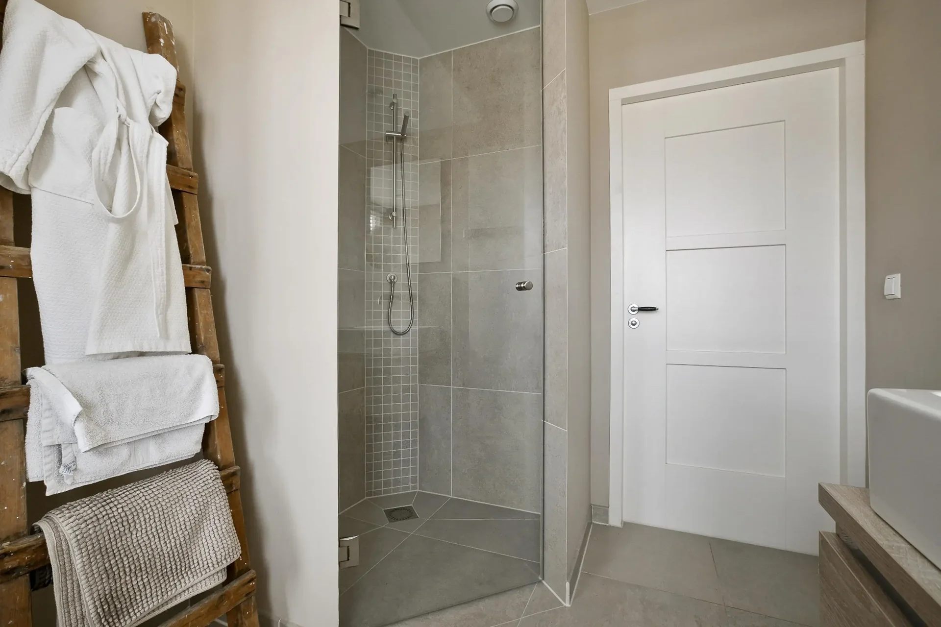 Foto van de Appartement gelegen aan de Van IJsselsteinlaan in Amstelveen