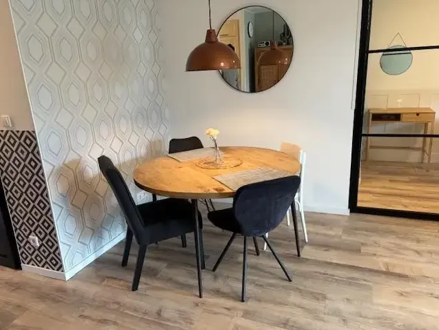 geblurde versie van de foto als achtergrond