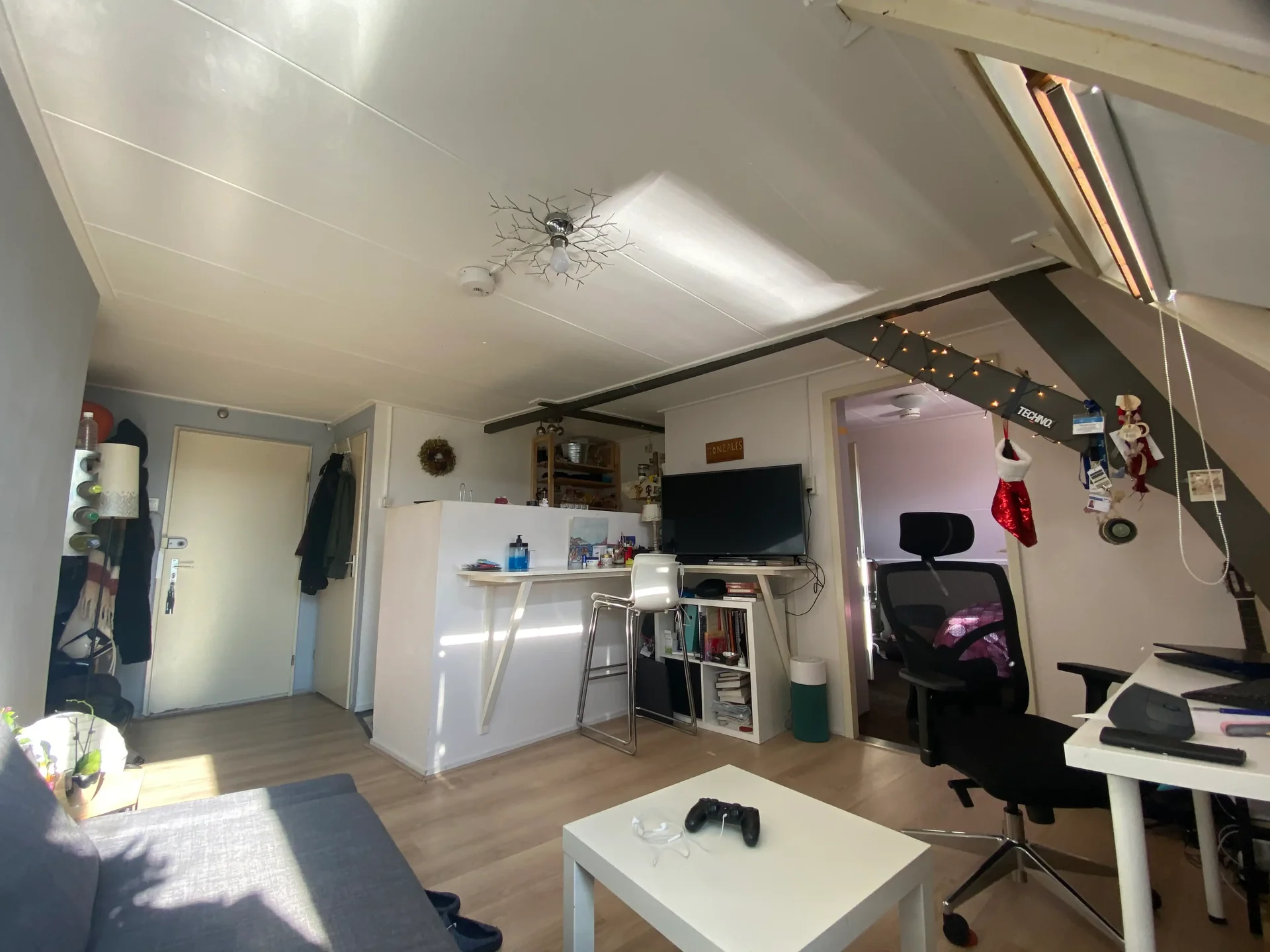 geblurde versie van de foto als achtergrond