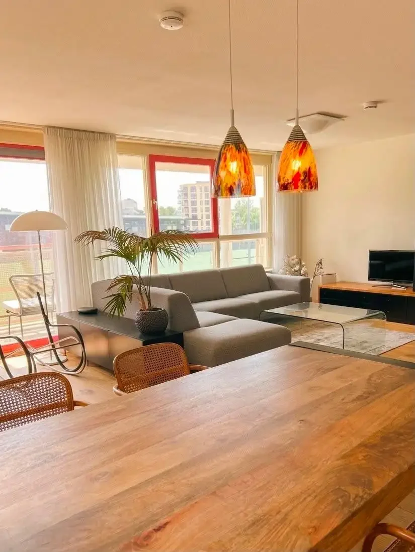Foto van de Appartement gelegen aan de Donker Curtiusstraat in Den Haag