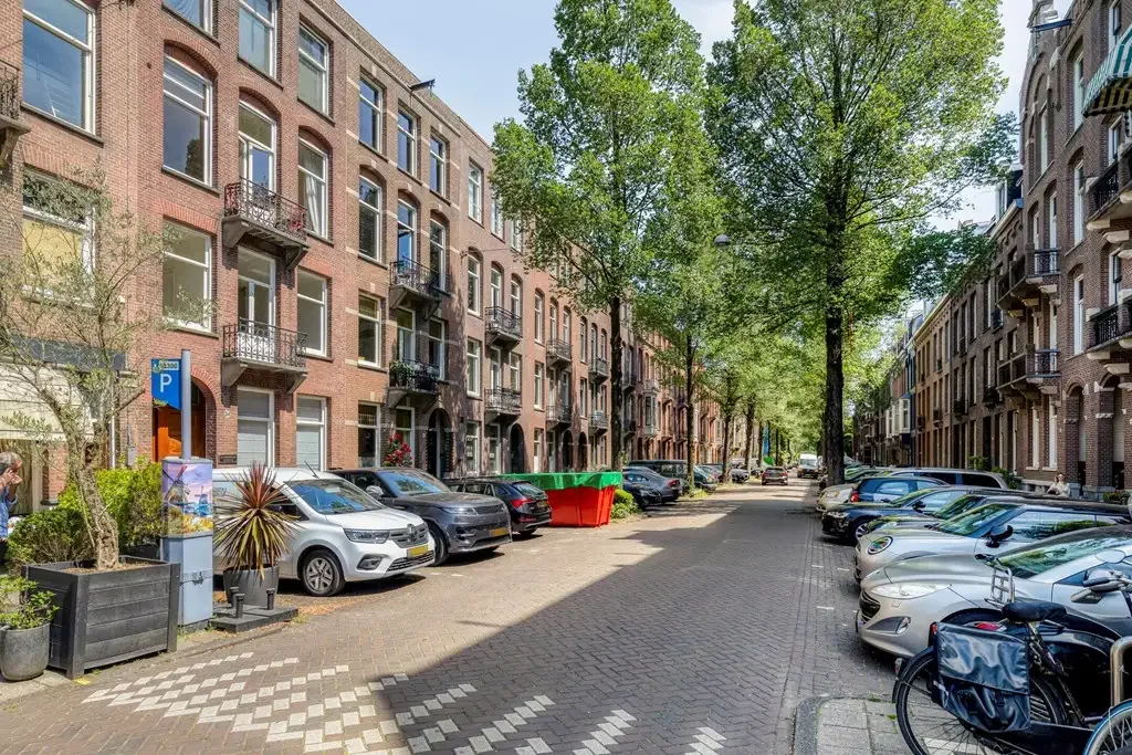 Foto van de Appartement gelegen aan de Johannes Verhulststraat in Amsterdam