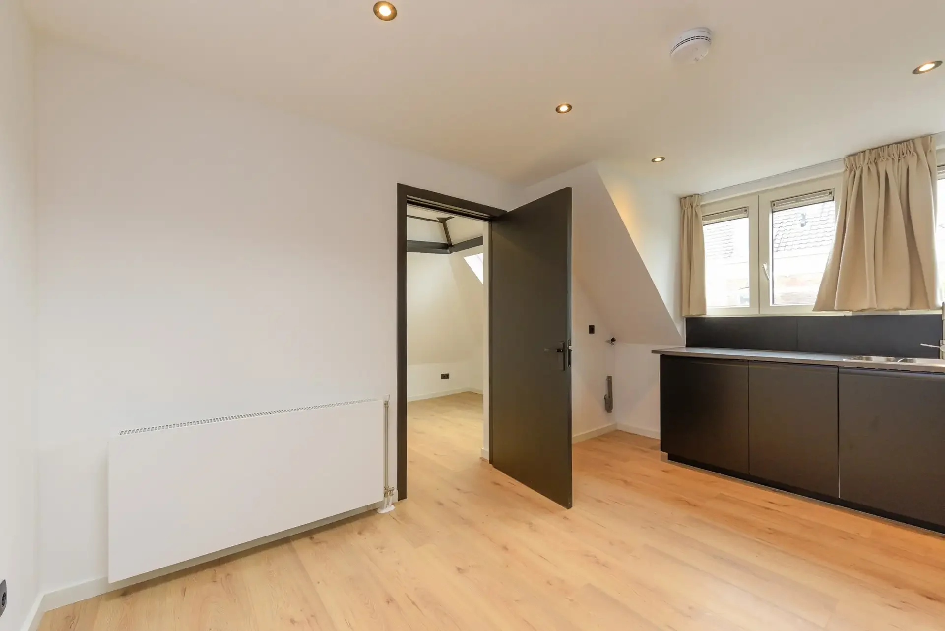 Foto van de Appartement gelegen aan de 1e Middellandstraat in Rotterdam