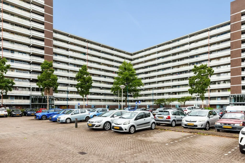 geblurde versie van de foto als achtergrond