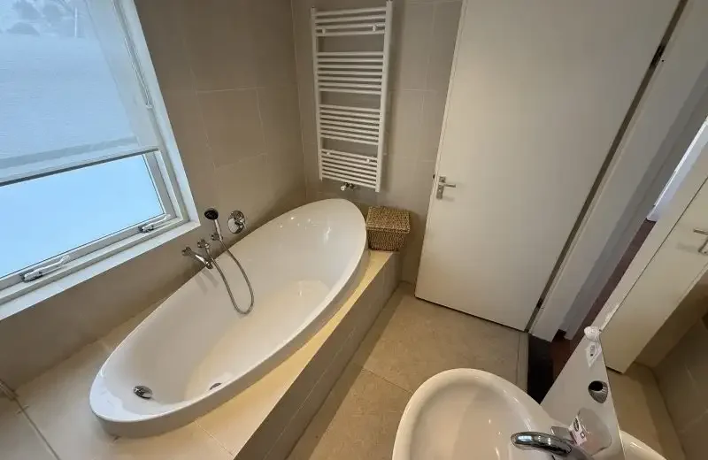 geblurde versie van de foto als achtergrond
