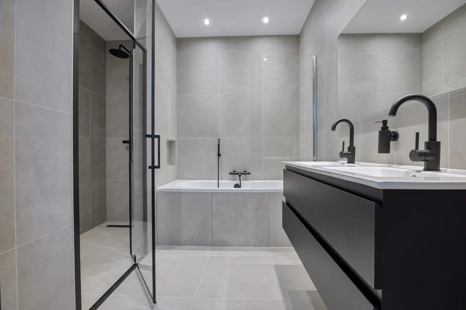 Foto van de Appartement gelegen aan de Vierambachtsstraat in Rotterdam