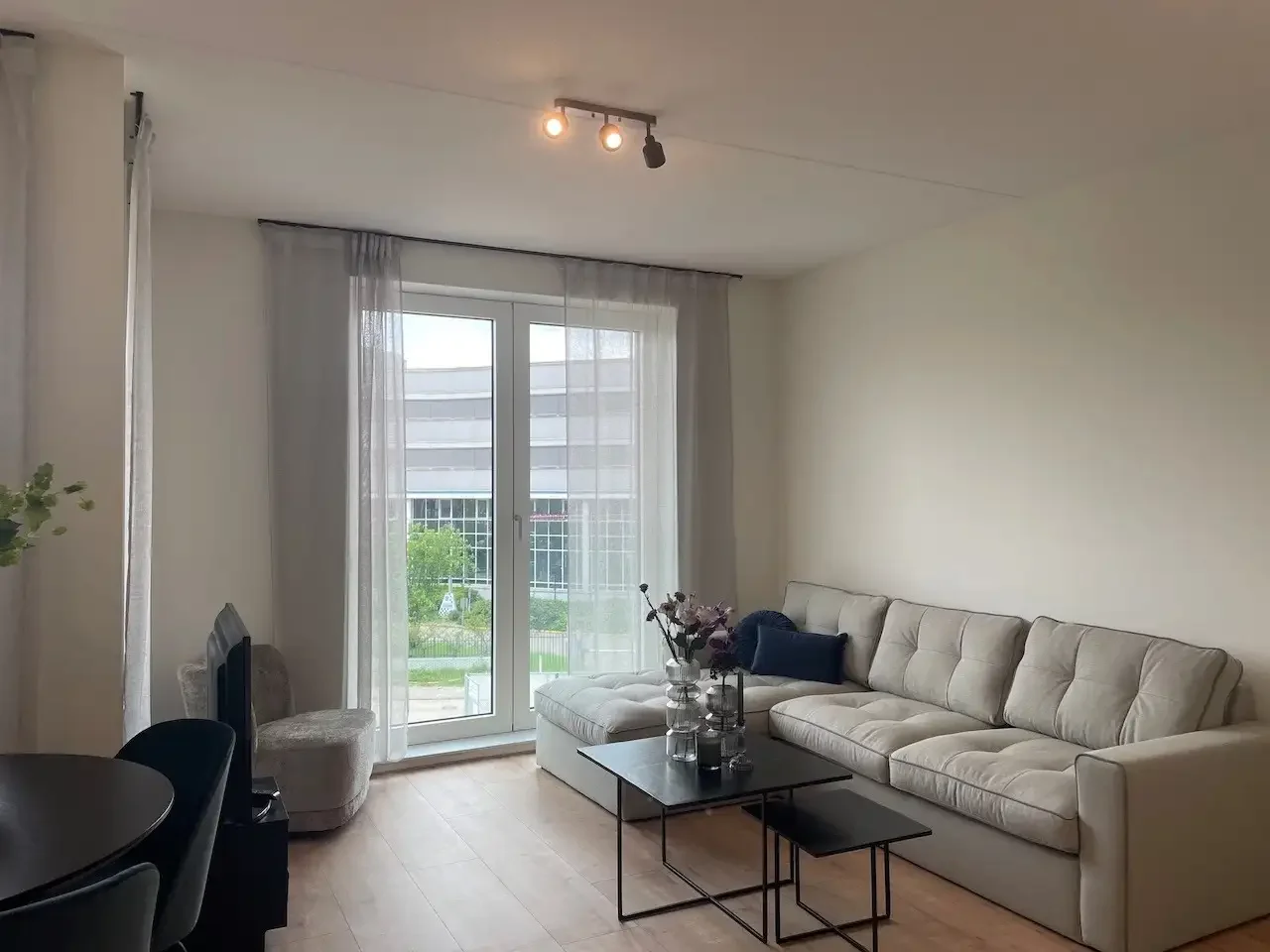 Foto van de Appartement gelegen aan de Mies van der Rohestraat in Hoofddorp