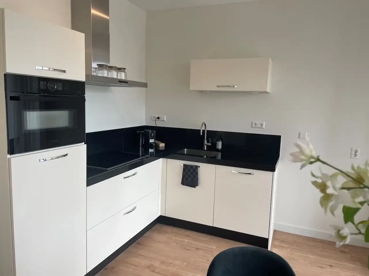 Foto van de Appartement gelegen aan de Mies van der Rohestraat in Hoofddorp