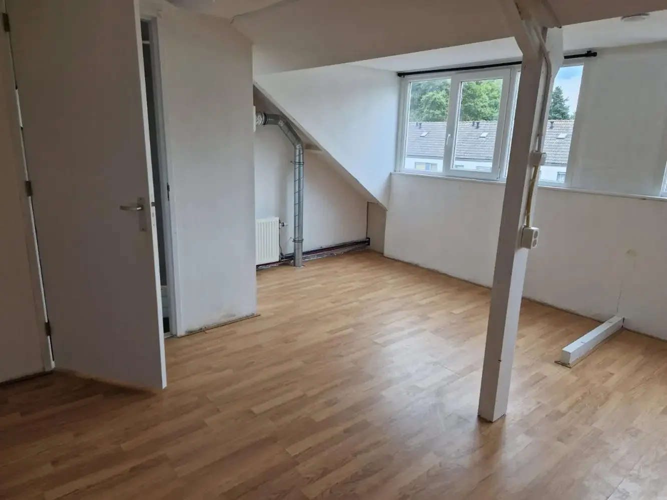geblurde versie van de foto als achtergrond