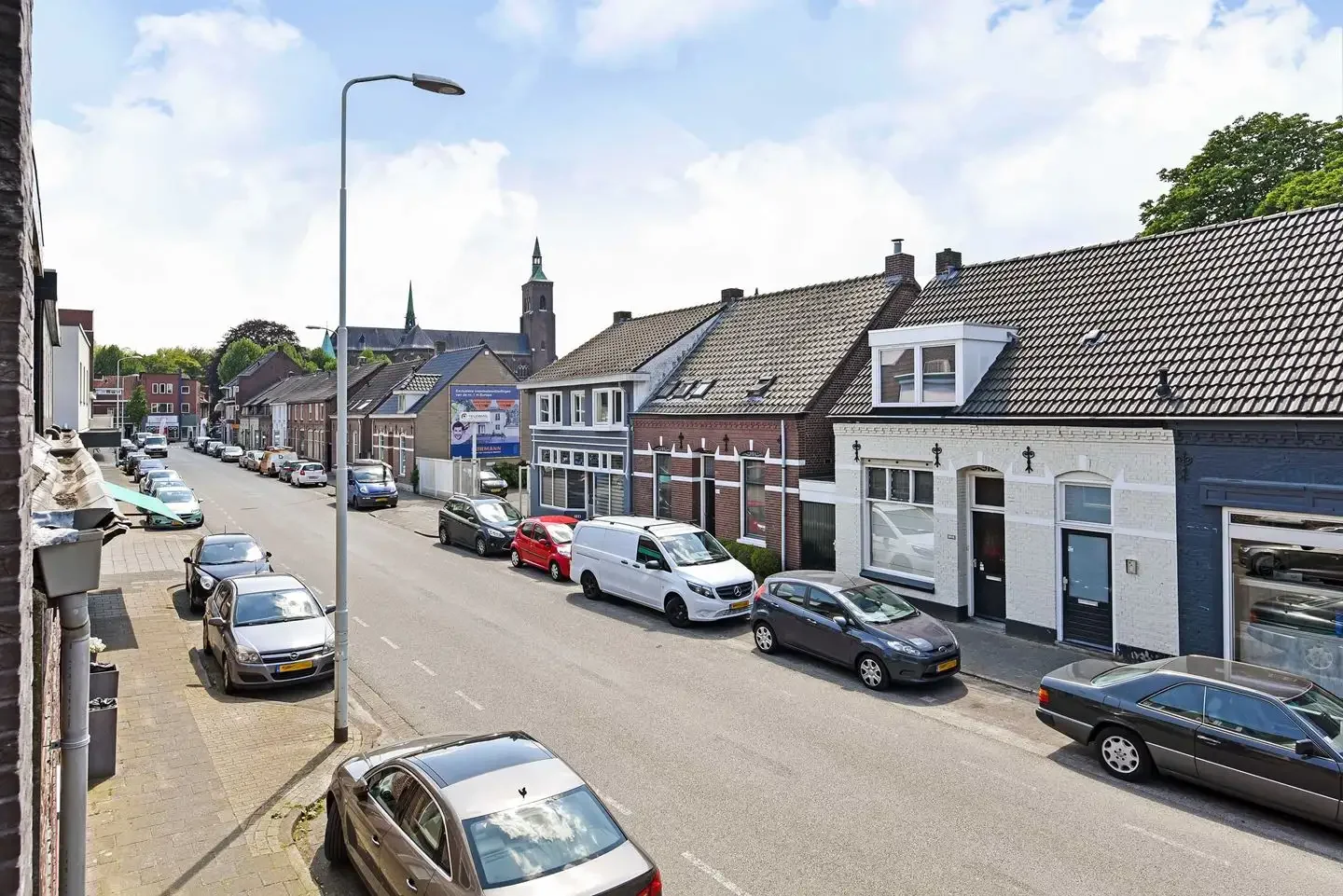 geblurde versie van de foto als achtergrond