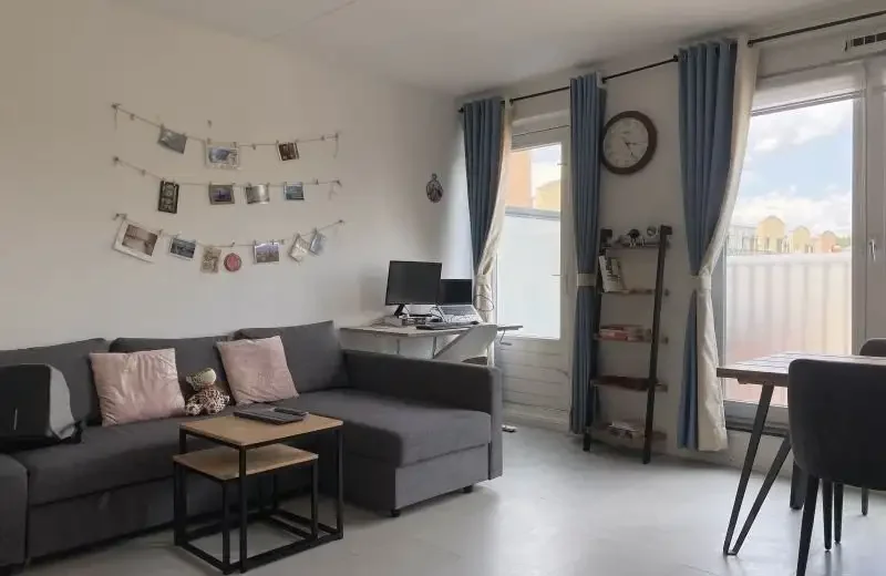 geblurde versie van de foto als achtergrond