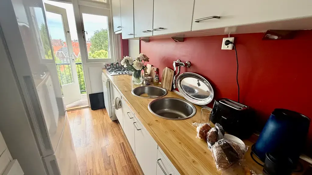 Foto van de Appartement gelegen aan de Vondelstraat in Den Haag
