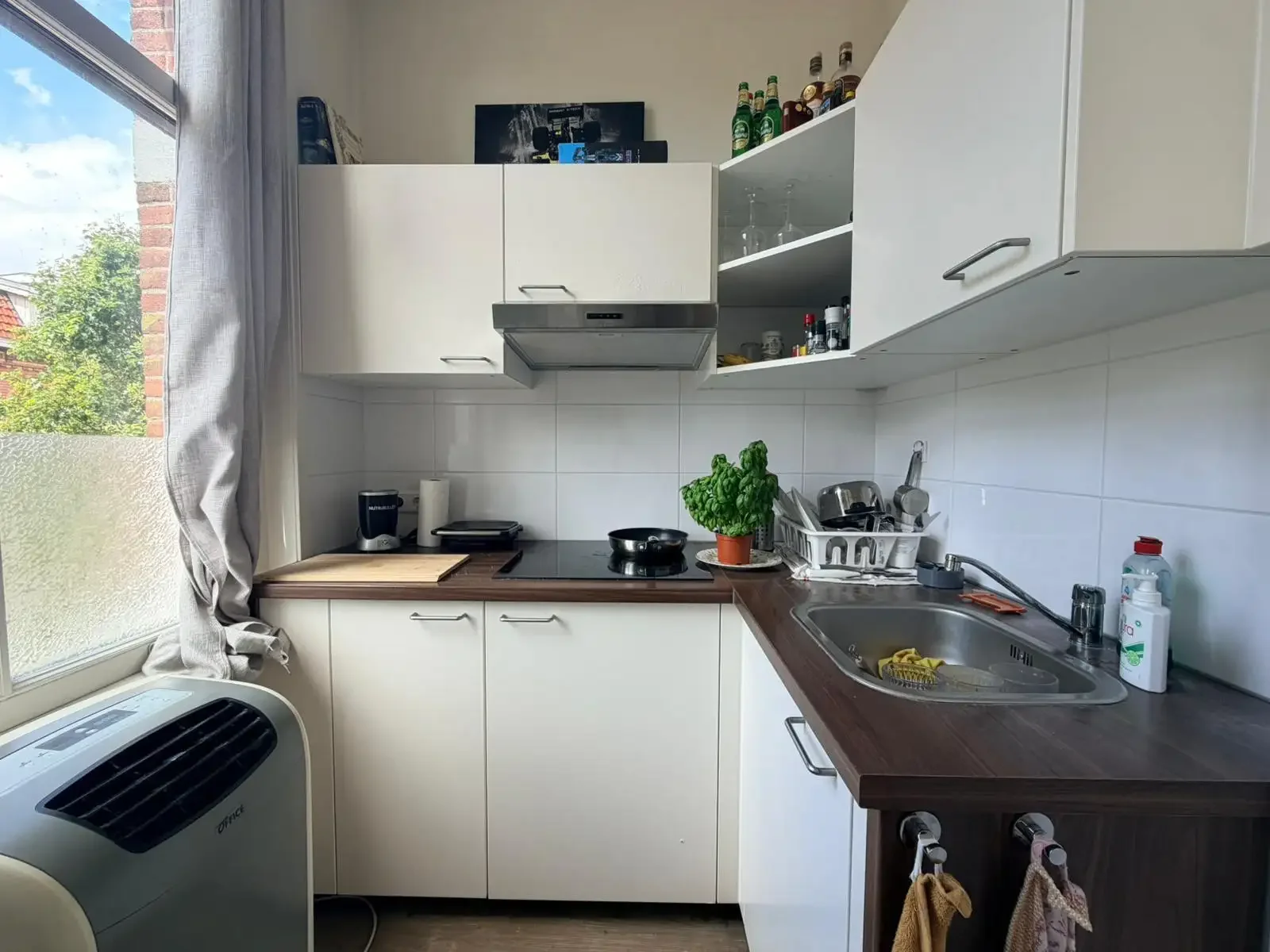 geblurde versie van de foto als achtergrond