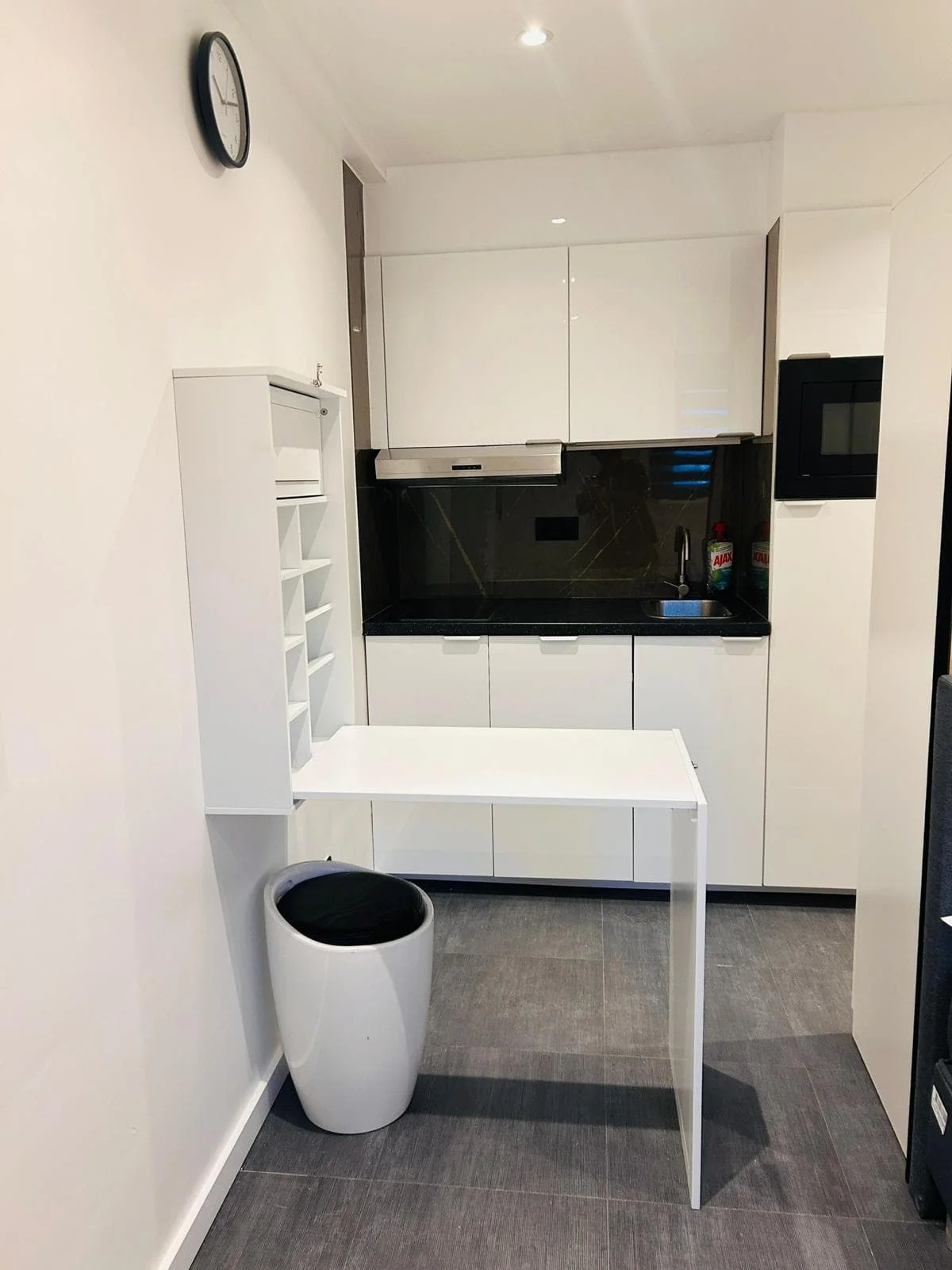 Foto van de Studio gelegen aan de Maandagstraat in Almere