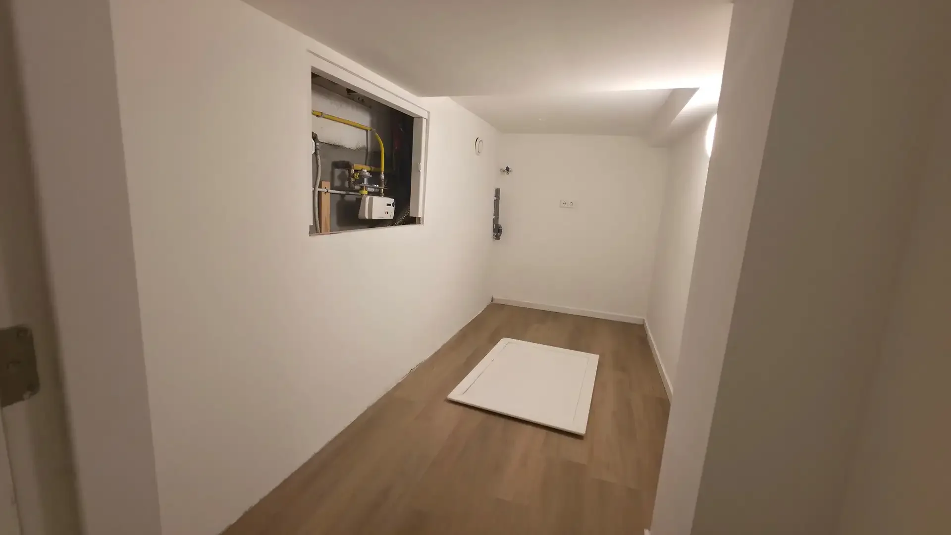 Foto van de Appartement gelegen aan de Mathenesserweg in Rotterdam