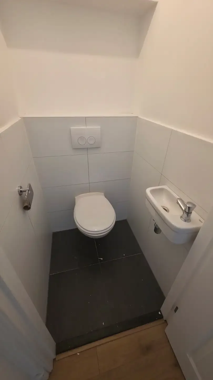 Foto van de Appartement gelegen aan de Mathenesserweg in Rotterdam