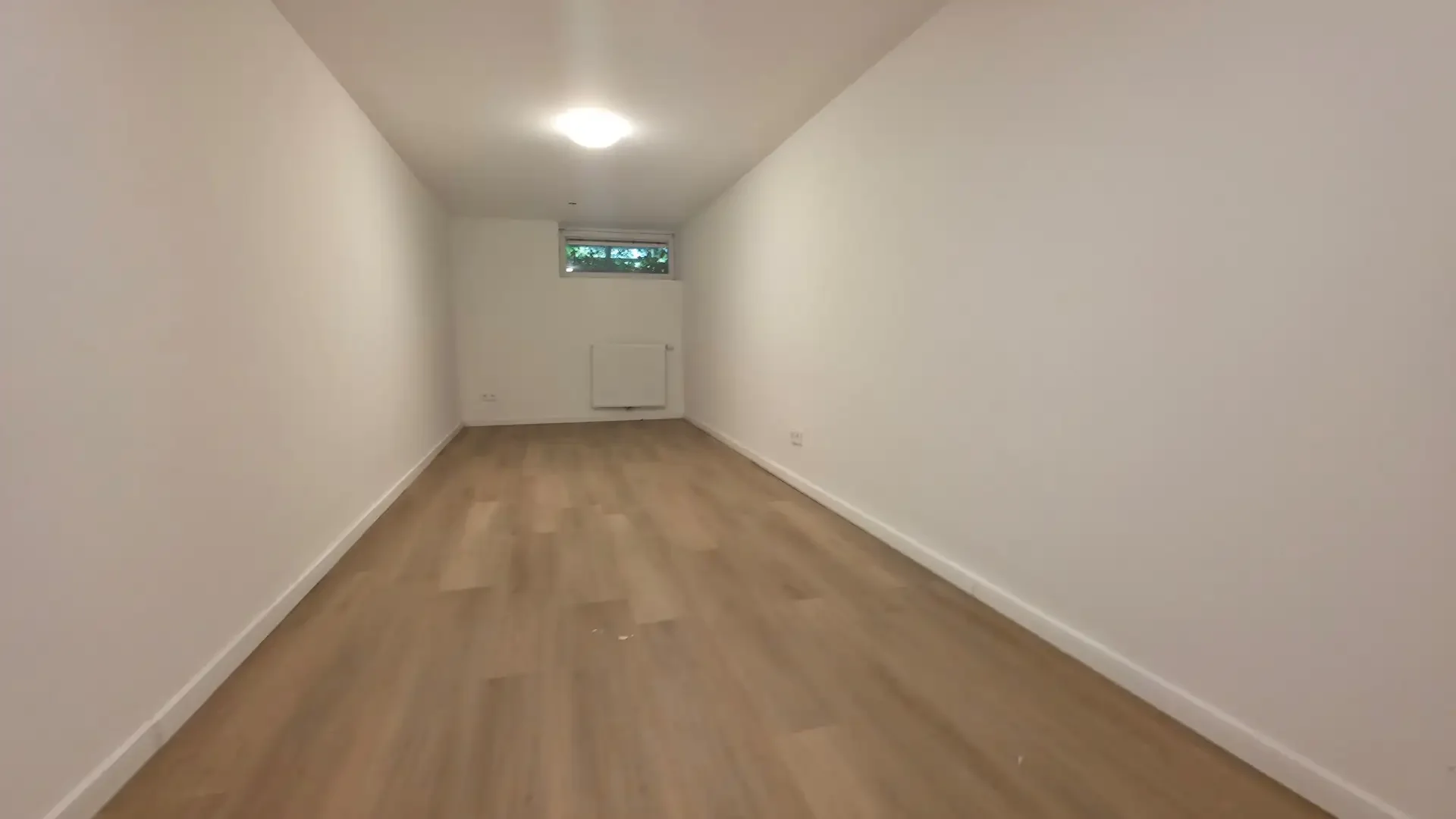 Foto van de Appartement gelegen aan de Mathenesserweg in Rotterdam