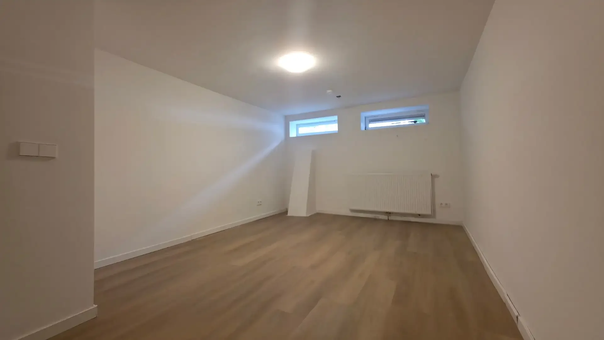 Foto van de Appartement gelegen aan de Mathenesserweg in Rotterdam