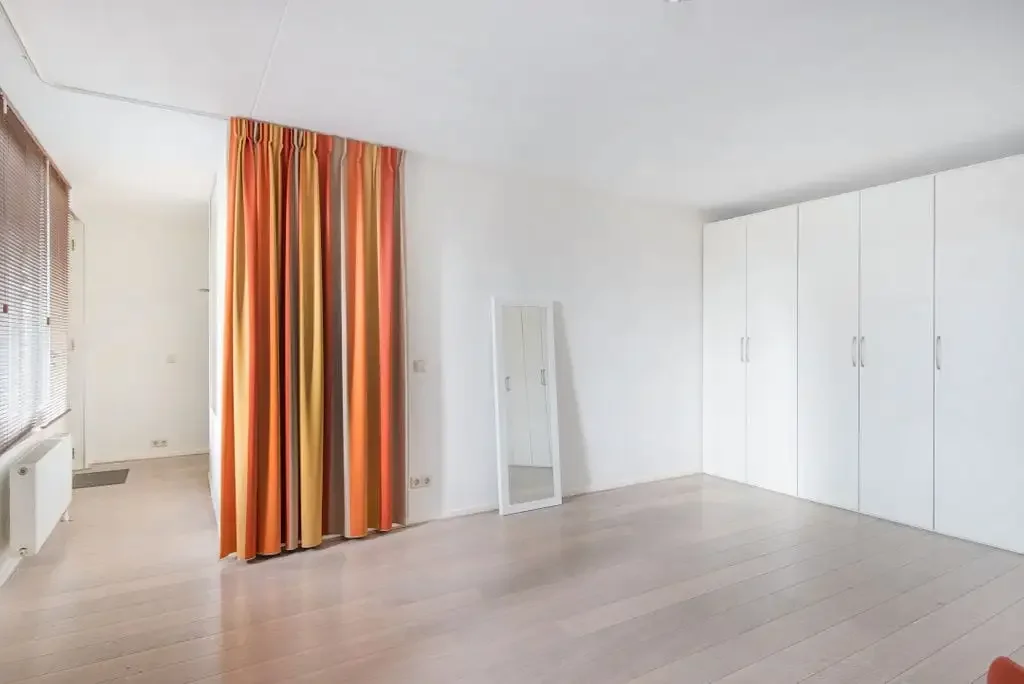 Foto van de Appartement gelegen aan de Sarphatistraat in Amsterdam