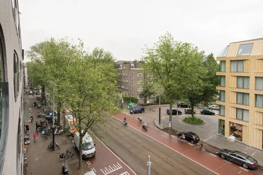 Foto van de Appartement gelegen aan de Sarphatistraat in Amsterdam