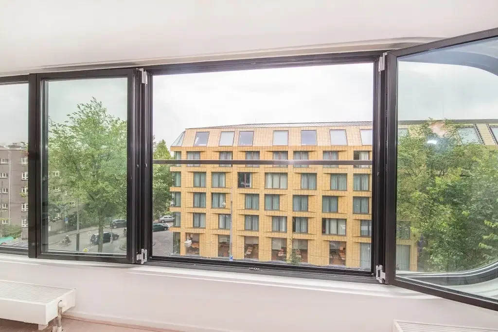 Foto van de Appartement gelegen aan de Sarphatistraat in Amsterdam
