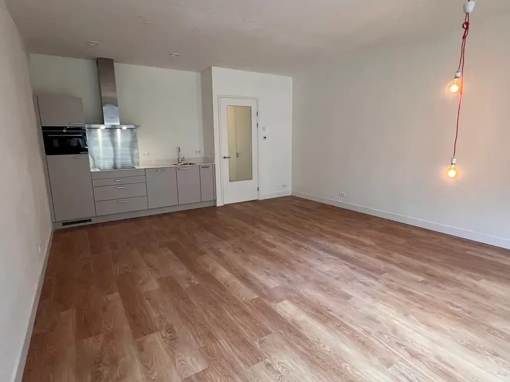 Foto van de Appartement gelegen aan de Hellingstraat in Amsterdam