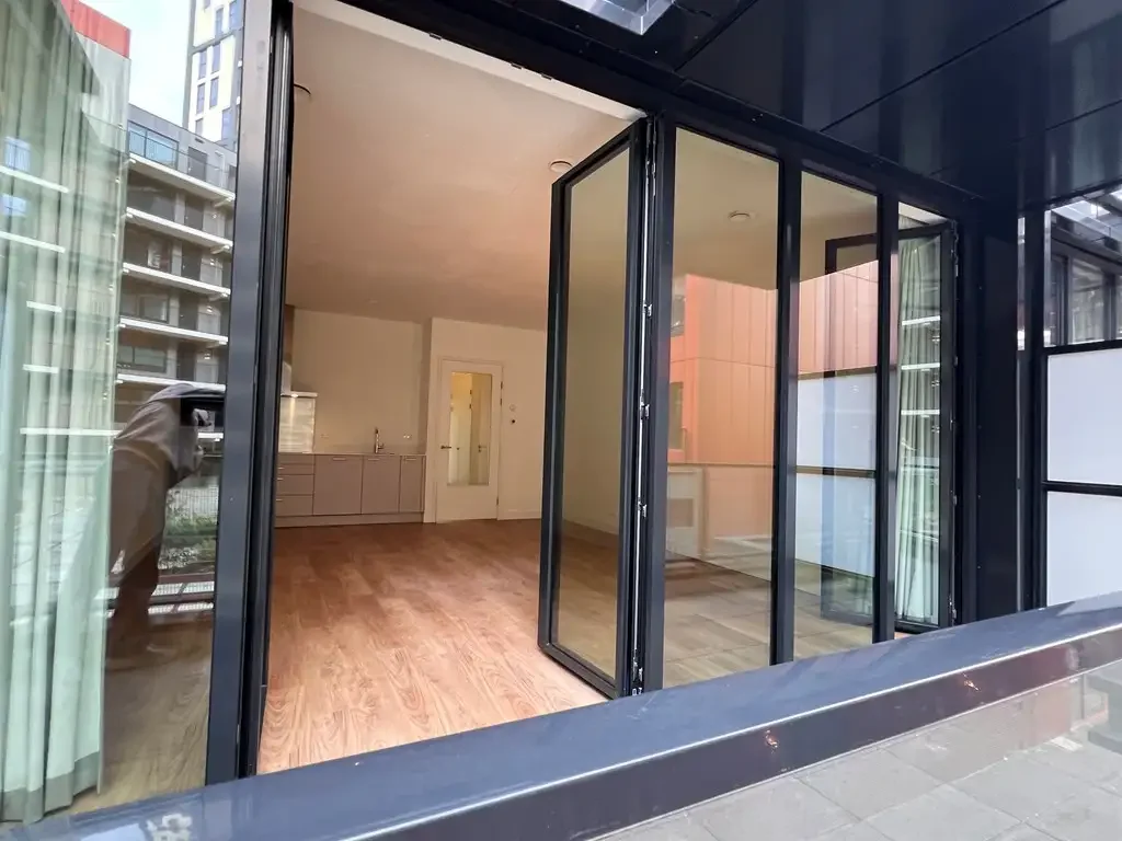 Foto van de Appartement gelegen aan de Hellingstraat in Amsterdam
