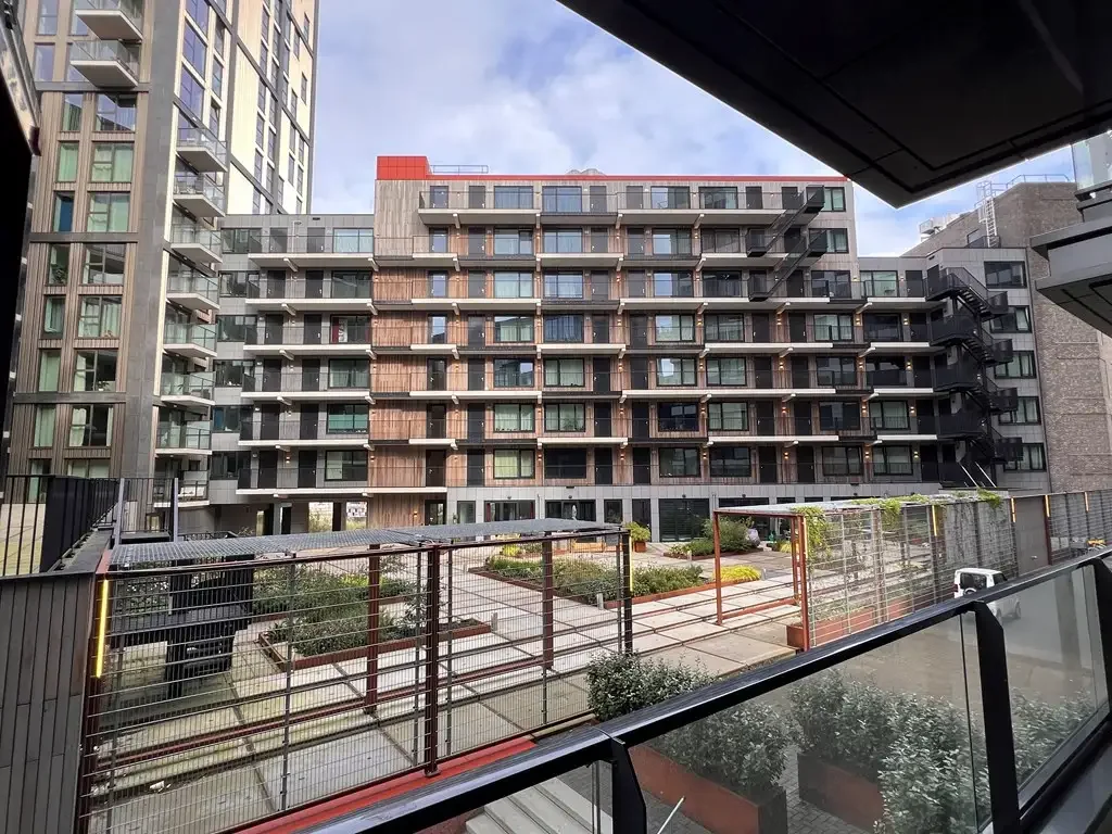 Foto van de Appartement gelegen aan de Hellingstraat in Amsterdam