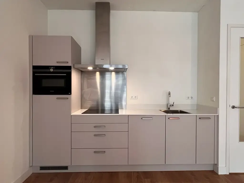 Foto van de Appartement gelegen aan de Hellingstraat in Amsterdam