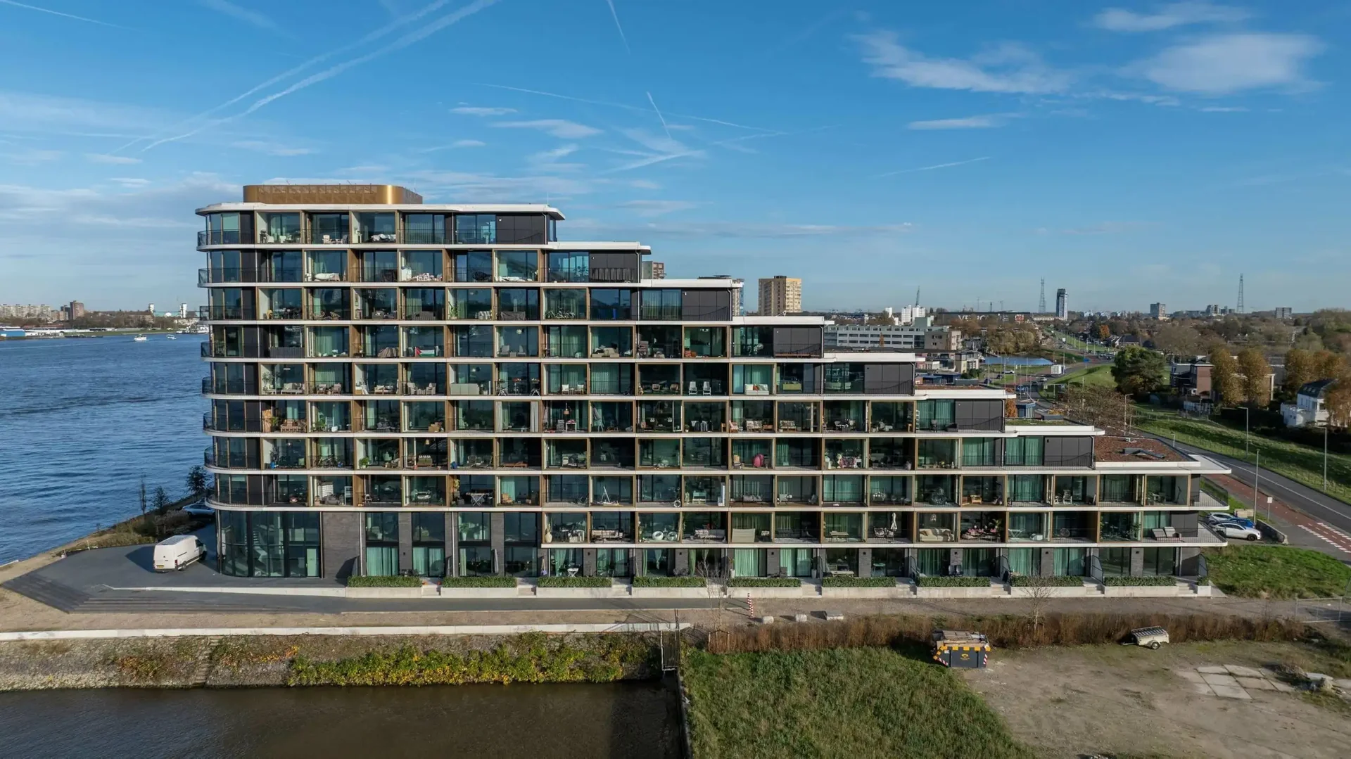 Foto van de Appartement gelegen aan de Pampuskade in Rotterdam