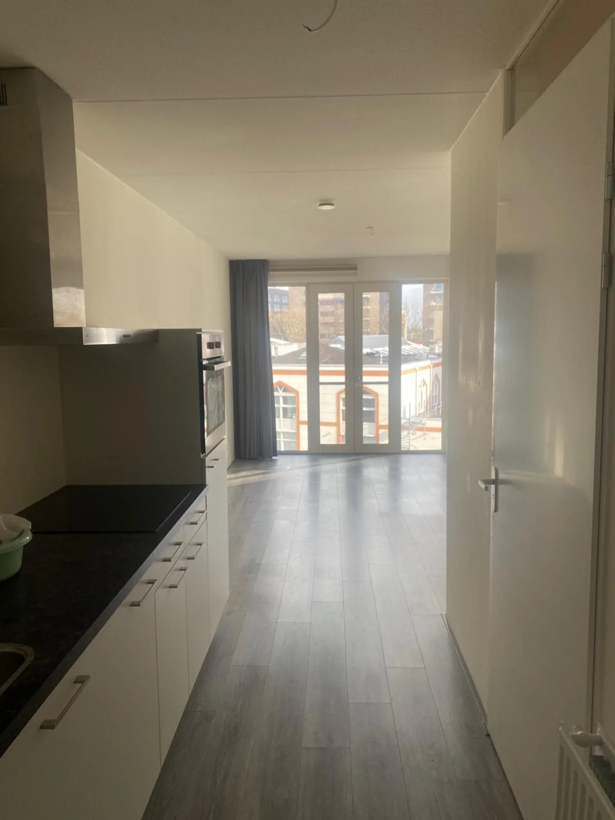 Foto van de Studio gelegen aan de Waldorpstraat in Den Haag