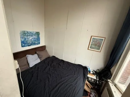 Foto van de Kamer gelegen aan de Nieuwe Ebbingestraat in Groningen